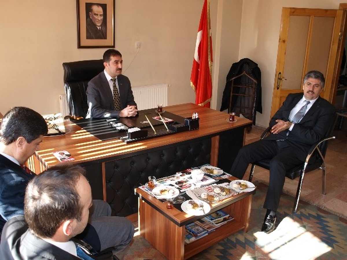 Belediye Başkan Adayı Porgalı\'dan Adıyamanlılar Derneği\'ne Ziyaret