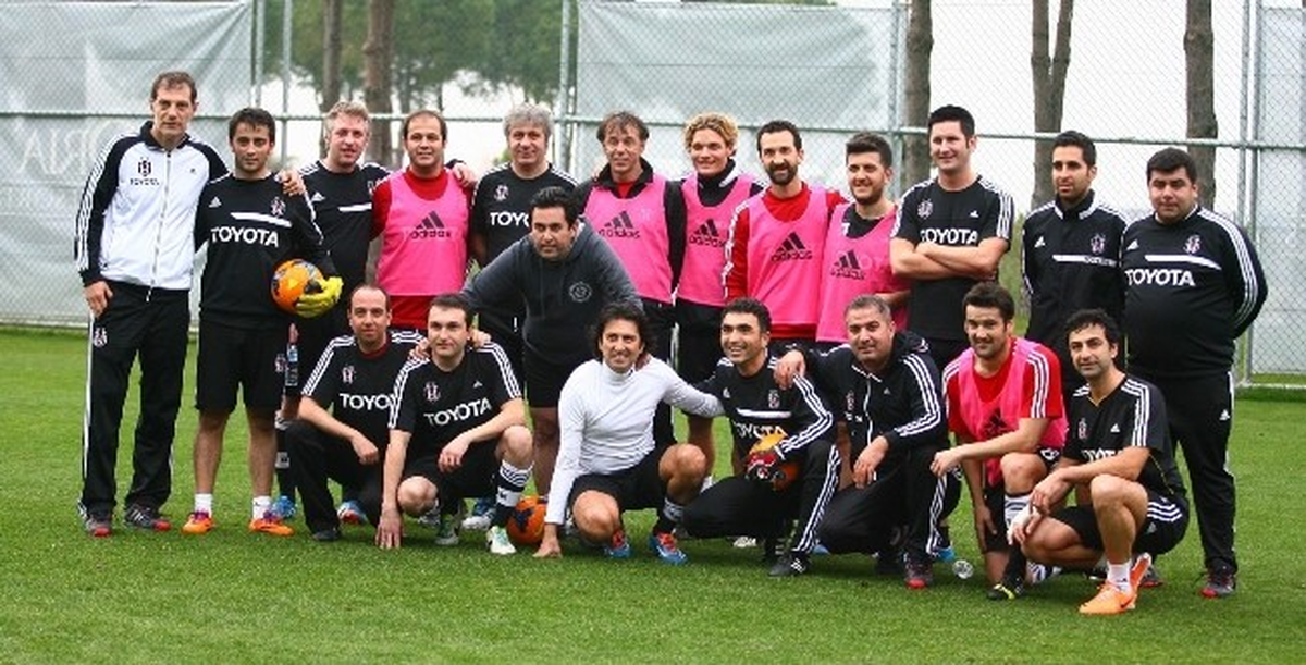 Beşiktaş Teknik Heyeti, Basın Mensuplarıyla Dostluk Maçı Yaptı