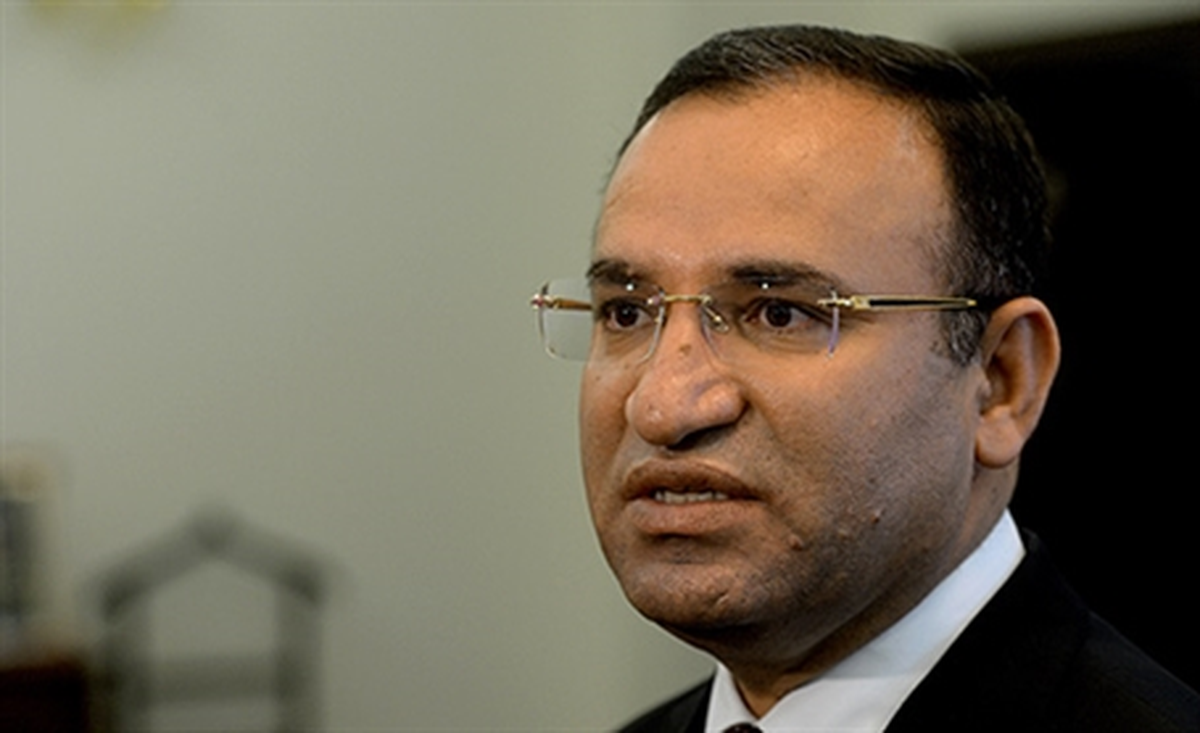 Bozdağ: "Yasaları değiştirmekle kafalar birden değişmiyor" -