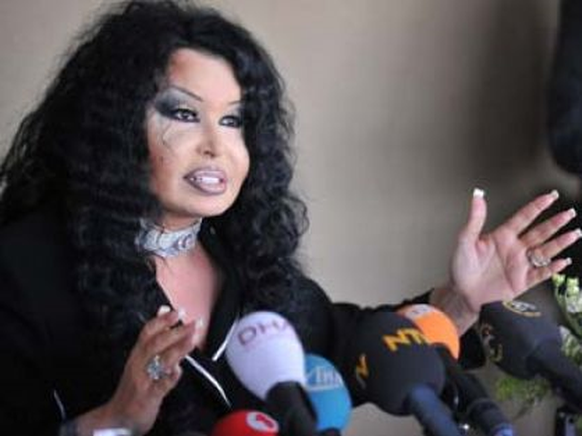 Bülent Ersoy Hayranını Tokatladı