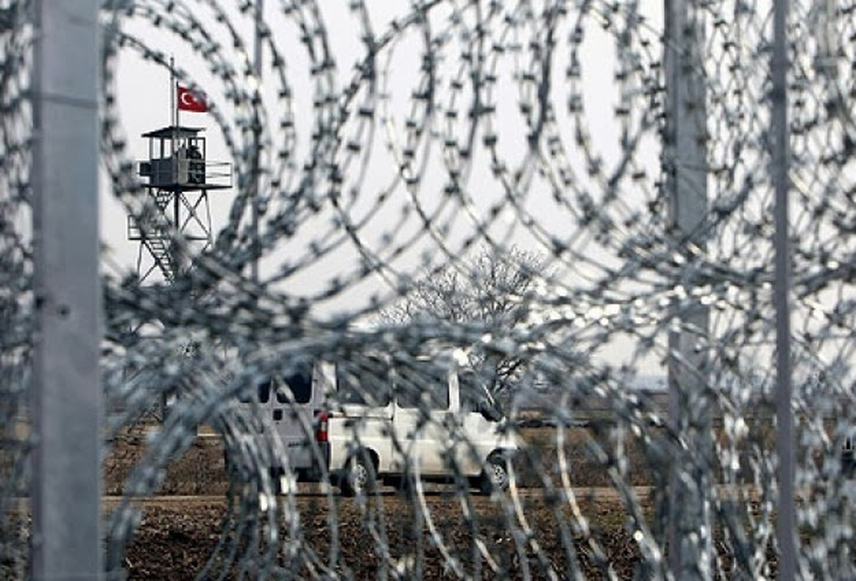 Bulgaristan\'ın Türkiye Sınırına Haftaya Tel Örgü Çekilecek