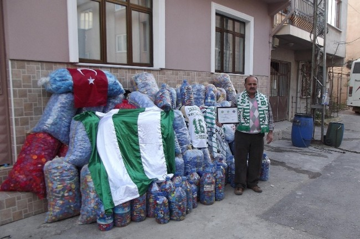 Bursaspor Taraftarından Engellilere "Altın" Destek