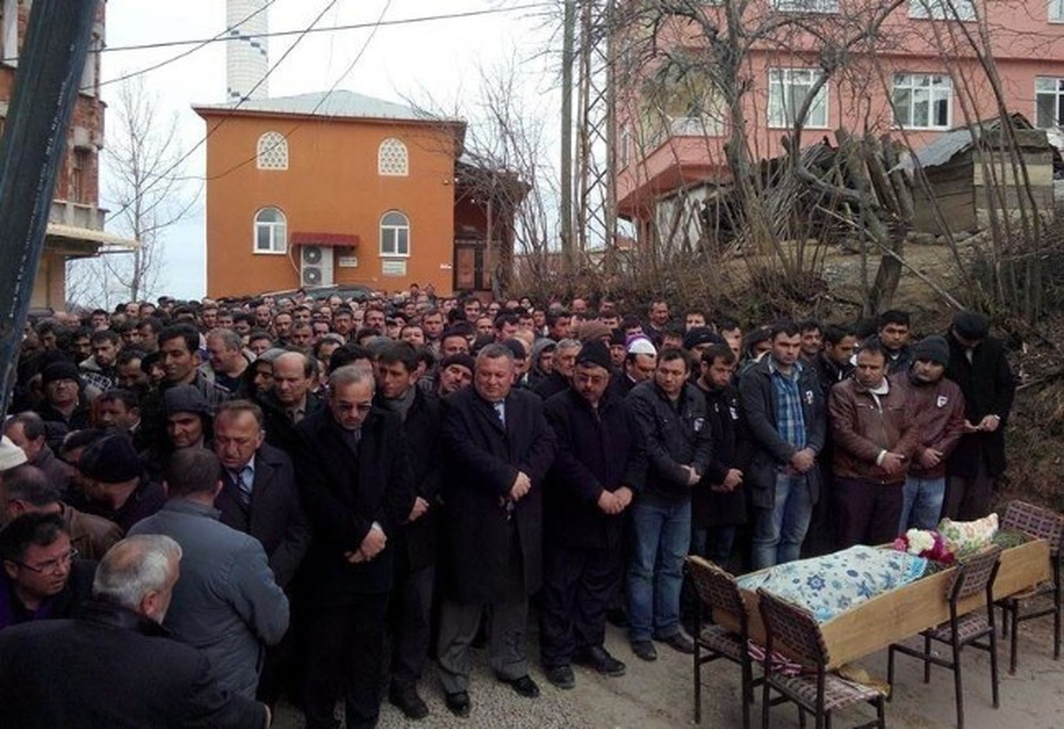 Cansu Sevenlerini Ağlattı