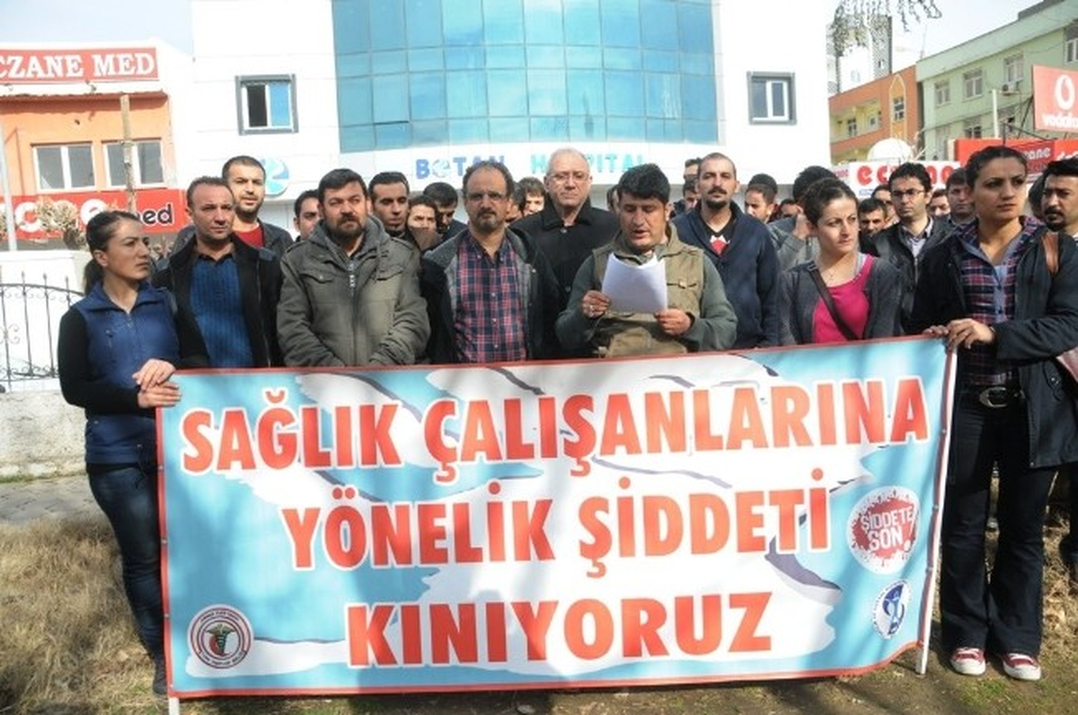 Cizre\'de Hastane Müdürü Doktoru Darp Etti İddiası