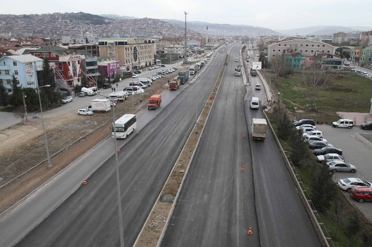 Kocaeli\'de İnşa Edilen Köprülü Kavşak Hizmete Açılıyor