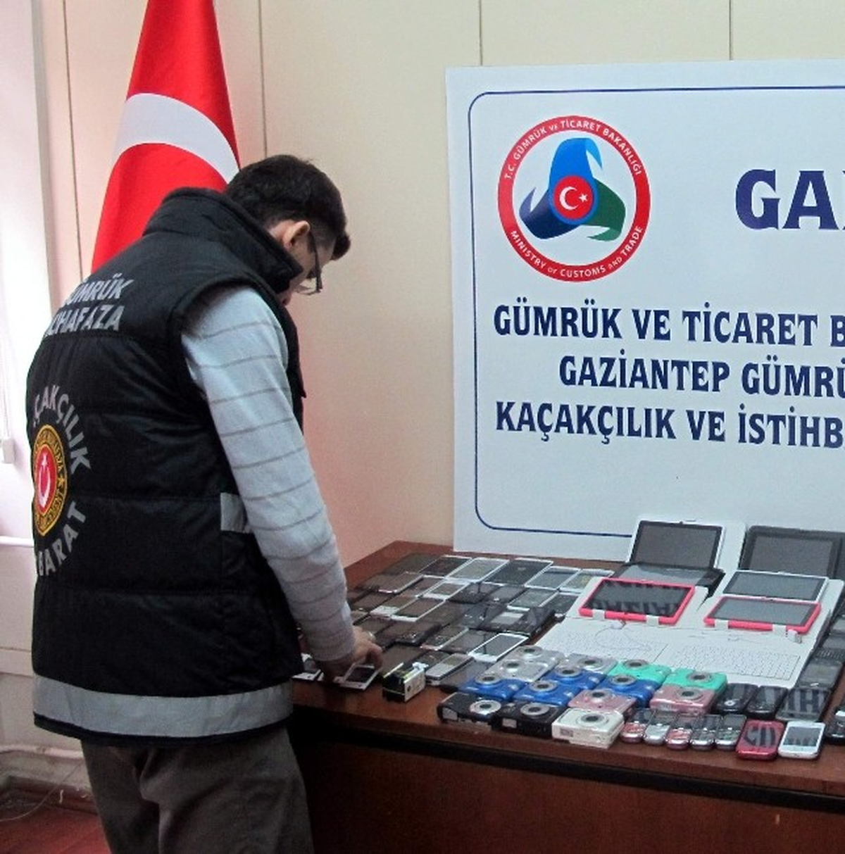 Gaziantep\'te Kaçakçılık Operasyonu