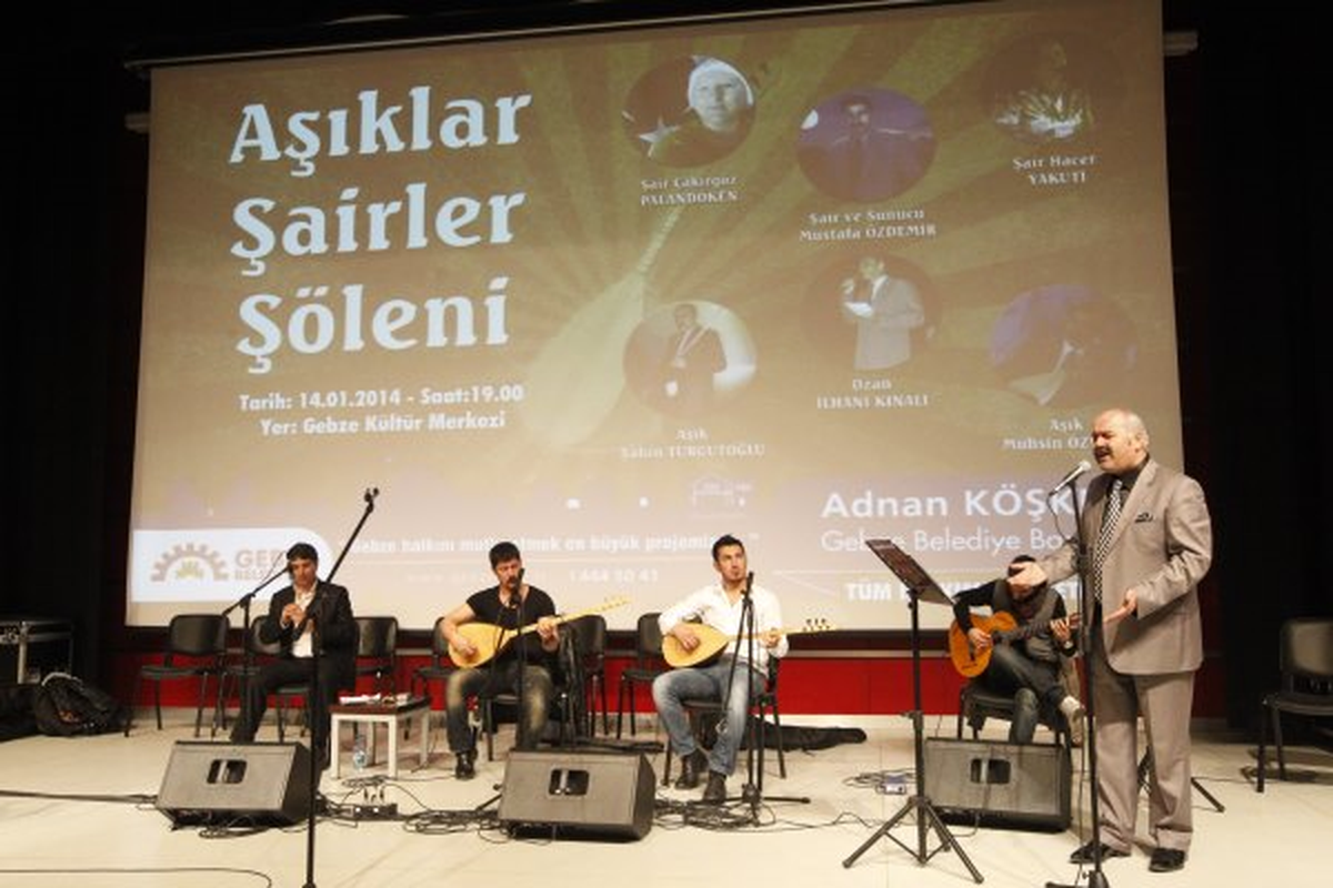 Gebze\'de Aşıklar Geçidi