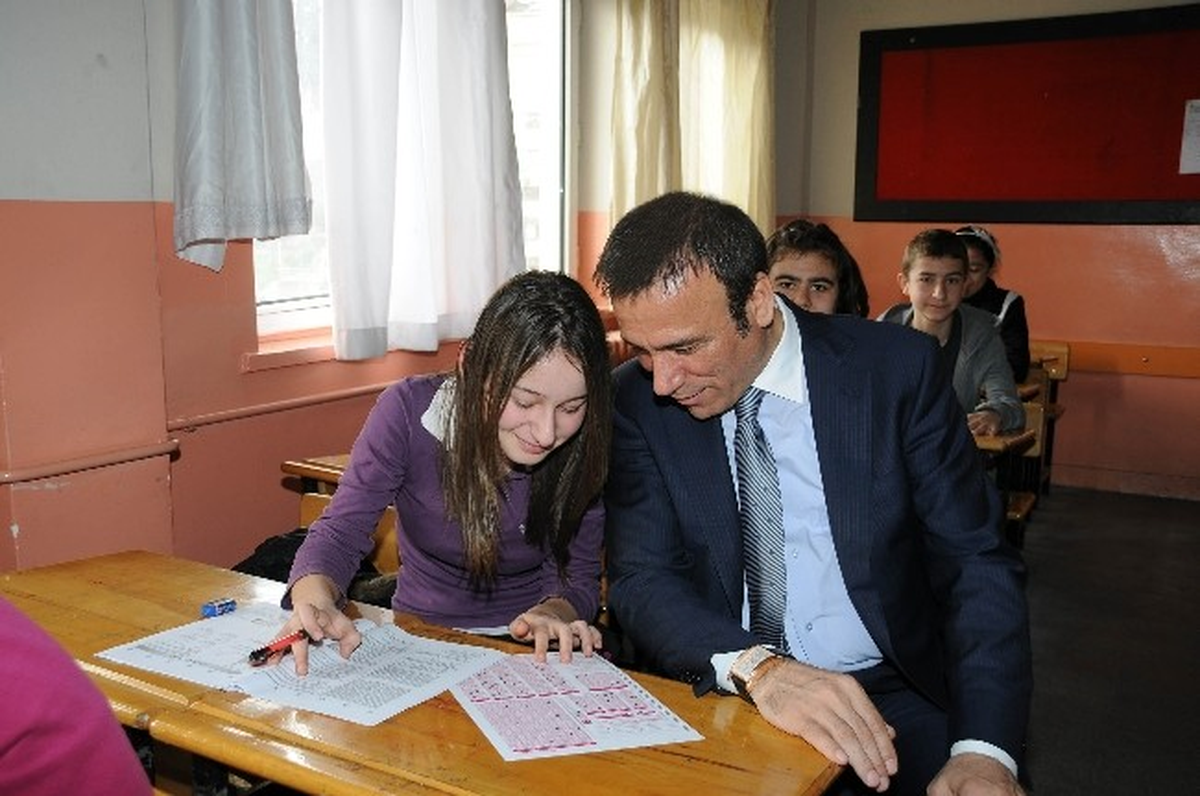 Genç: "Her Kesime Hizmet Götürüyoruz"