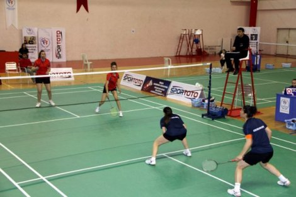 Genç Kız ve Erkek Badminton Türkiye Şampiyonası