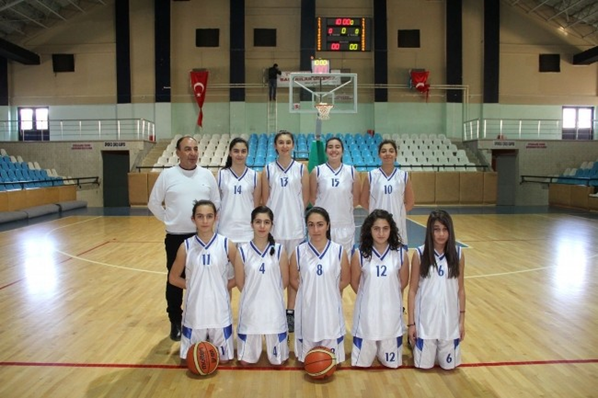 Erzincan\'da Genç Kızlar Basketbol Müsabakaları Tamamlandı