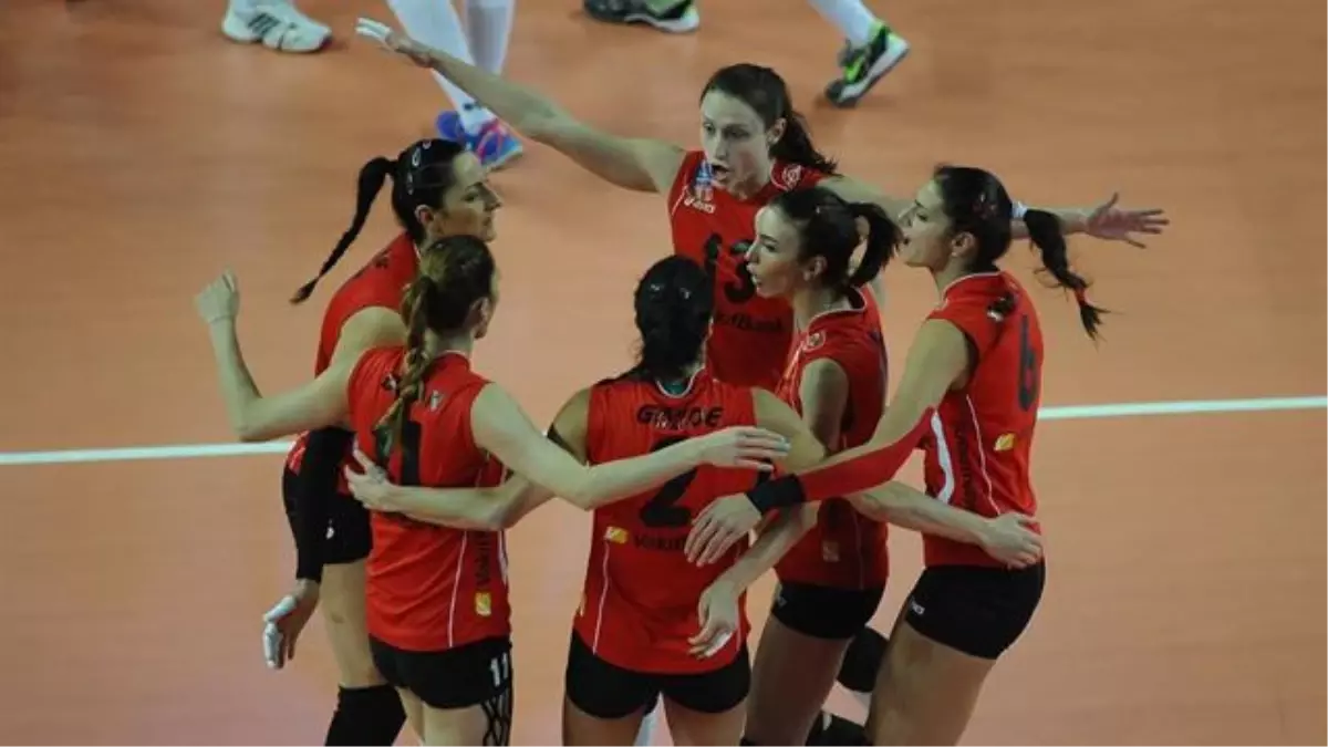 Igtisadchi Bakü - Vakıfbank 0-3 / Vakıfbank Avantajlı Dönüyor