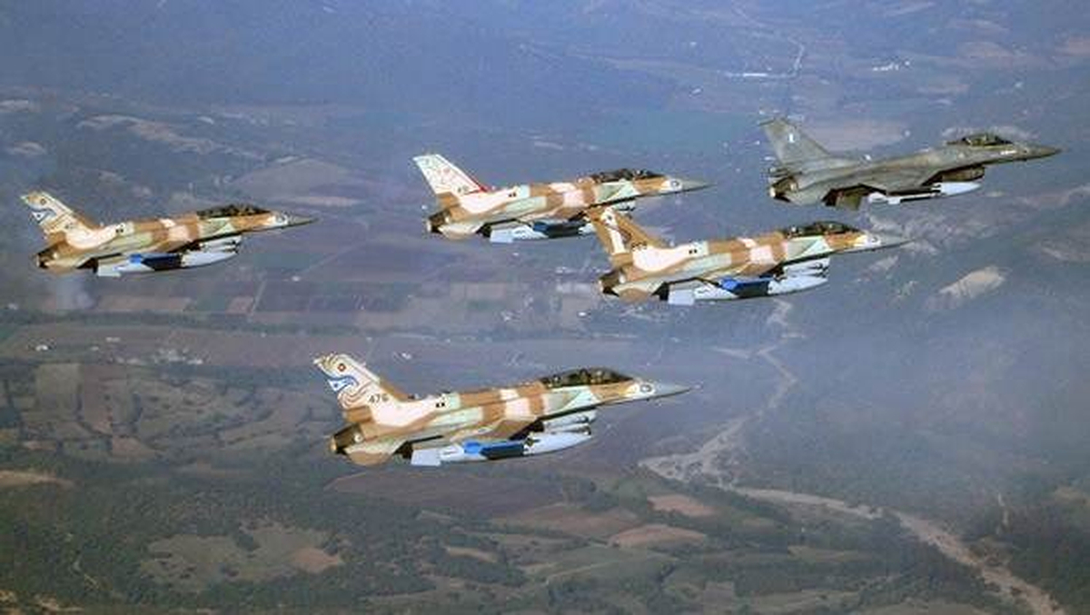 İsrail\'den Gazze\'ye Hava Saldırısı: 5 Yaralı