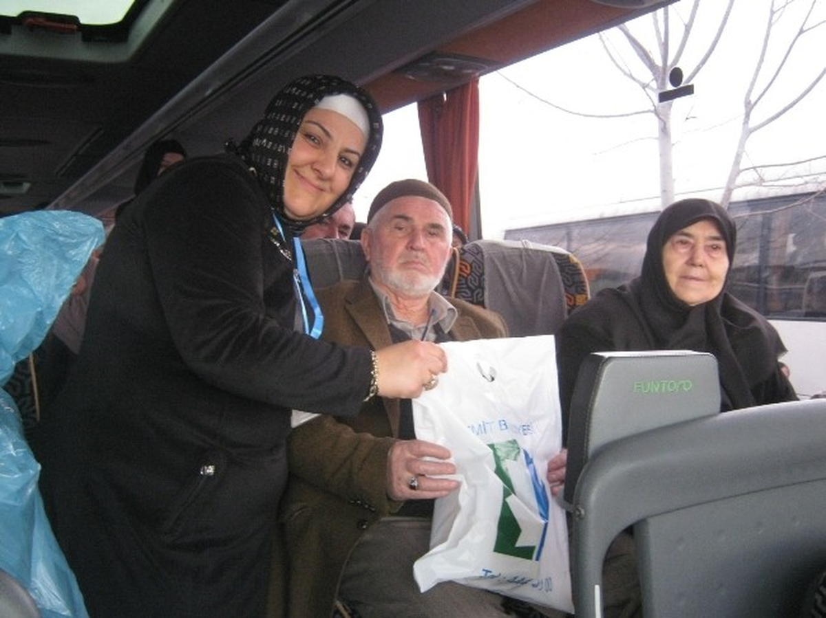 İzmit\'te 174 Kişi Kutsal Topraklara Gitti
