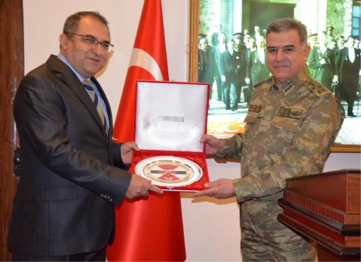 Jandarma Genel Komutanı Zonguldak Valisi\'ni Ziyaret Etti
