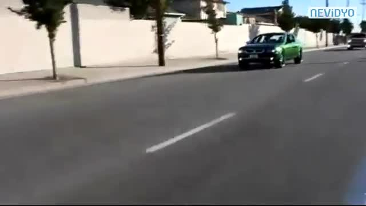 Kendi Kendine Renk Değiştiriyor!