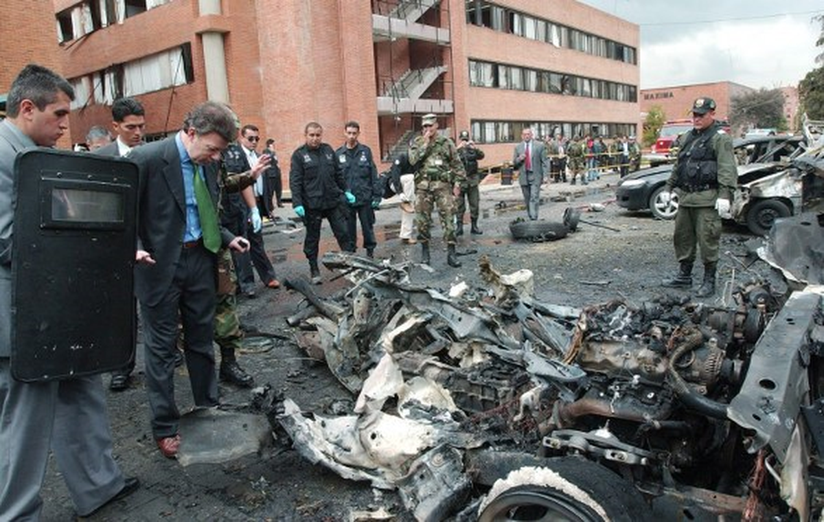 Kolombiya\'da Bombalı Saldırı: 1 Ölü, 20 Yaralı