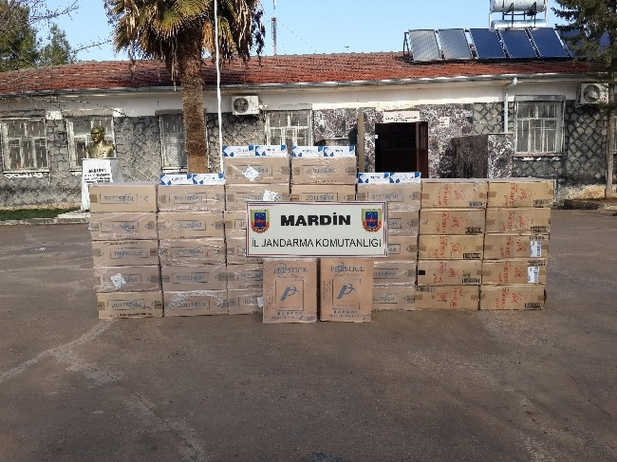 Mardin\'de 18 Bin 500 Paket Kaçak Sigara Ele Geçirildi
