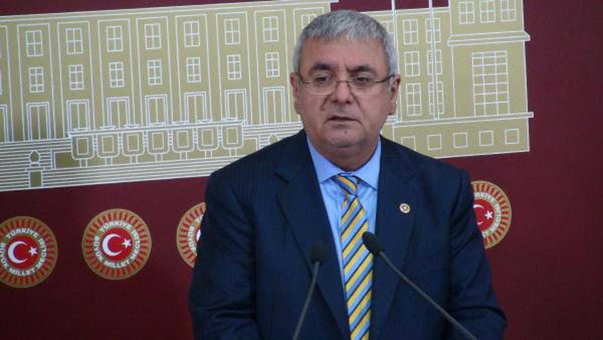 Metiner : 17 Aralık Operasyonu Darbe Girişimidir