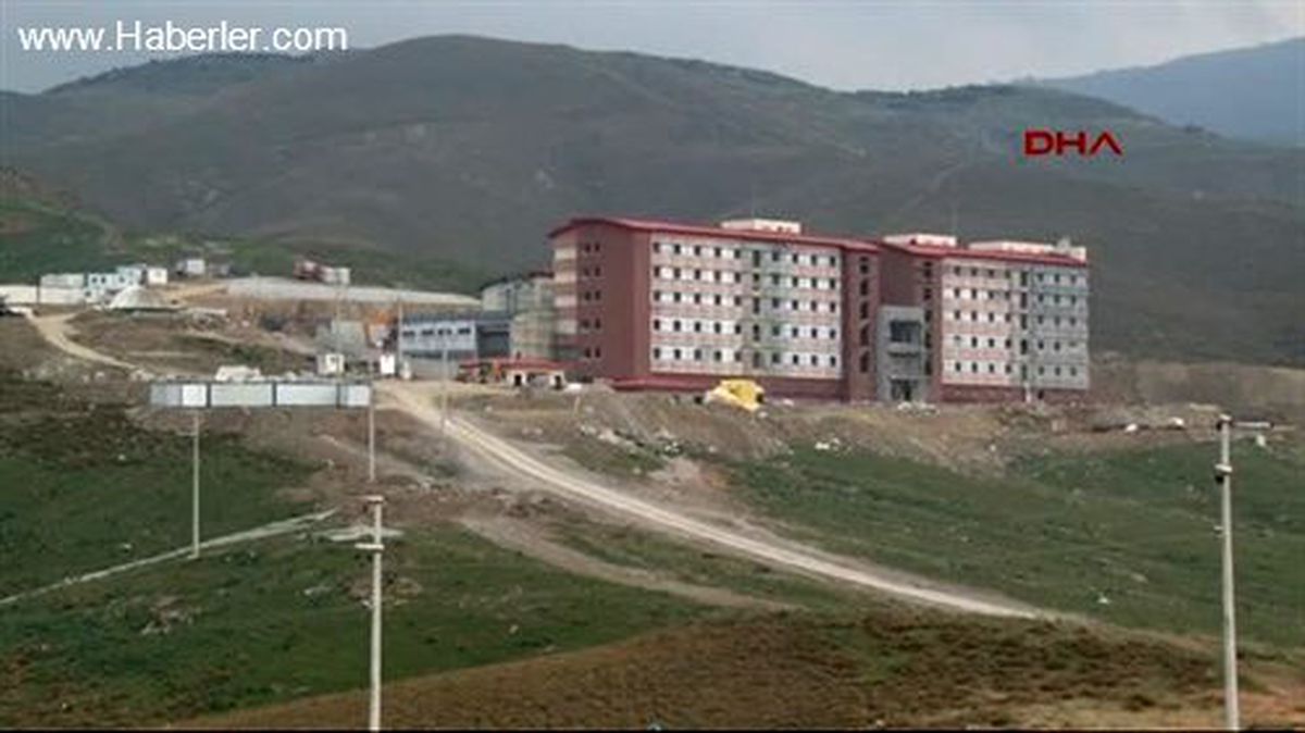 Mültecilere Otel Konforunda Kabul Merkezi