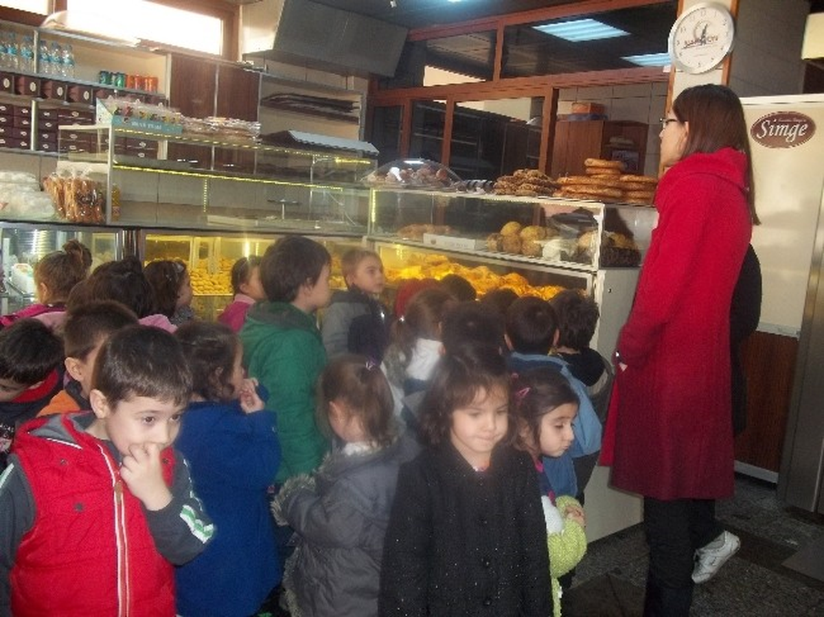Nazilili\'de Minikler Pasta Yapımını Öğrendi