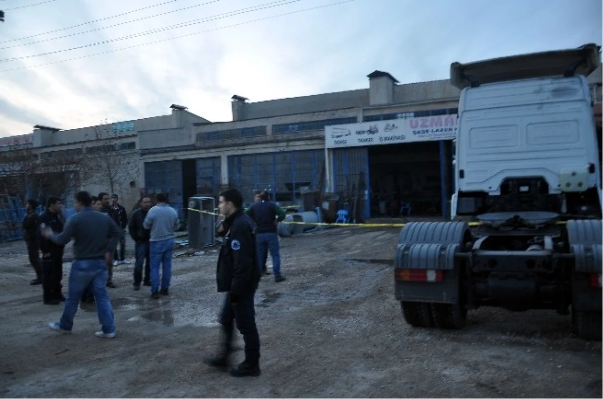 Nusaybin\'de Tırın Benzin Deposu Patladı: 1 Yaralı