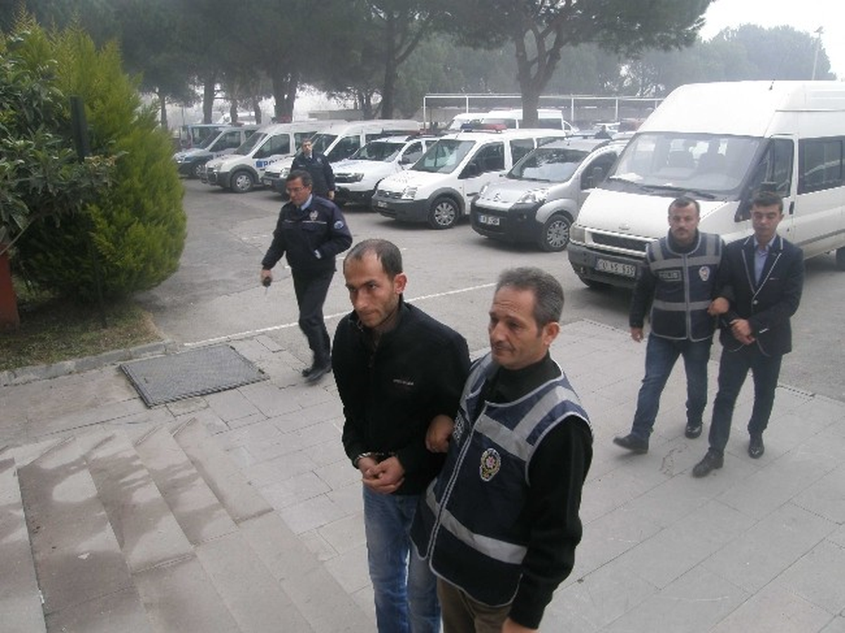 Özel Haber) Meyhanede Kadın Kavgasında Kan Aktı: 1 Ölü