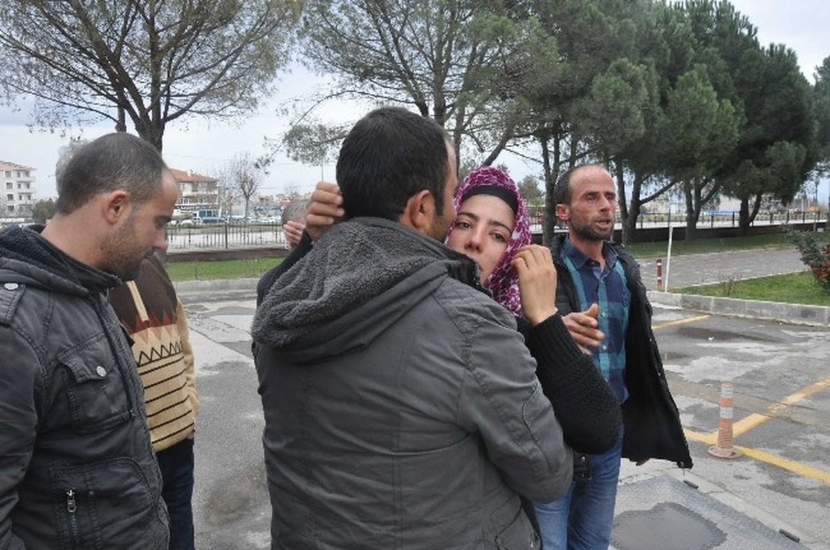 Özel Haber) Zeytin Toplarken Kaçırıldığı İddia Edilen Aynur Ailesine Kavuştu