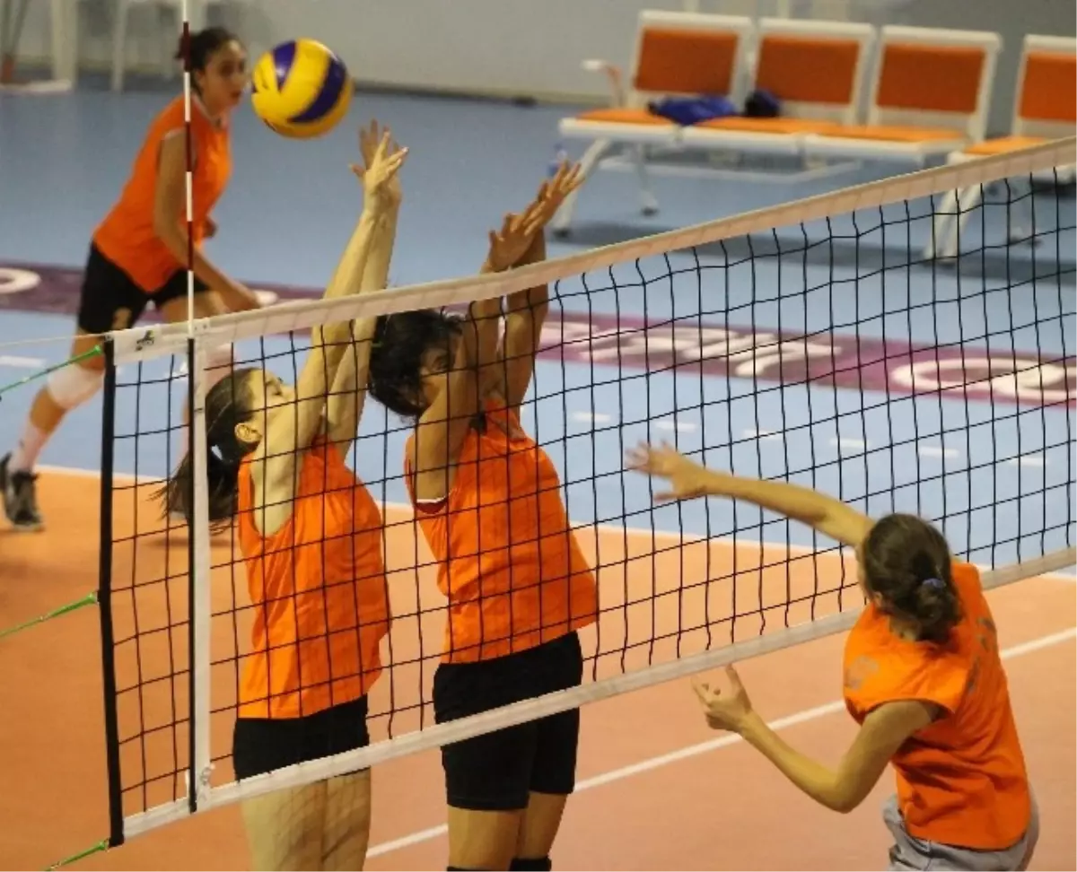 Pamukspor'da Galibiyet Sevinci Yaşanıyor