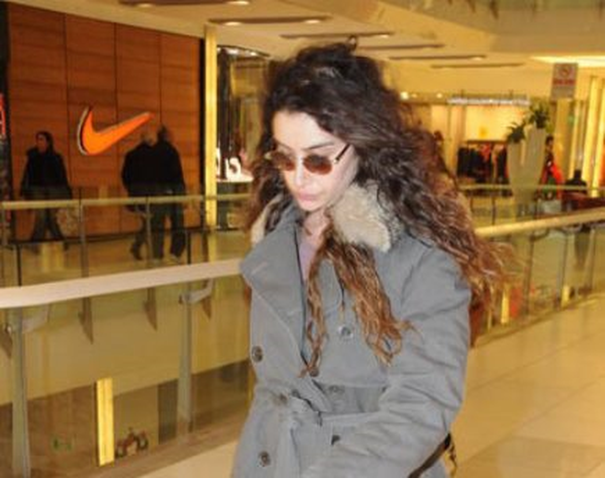 Sıla\'nın Saçları İyice Döküldü