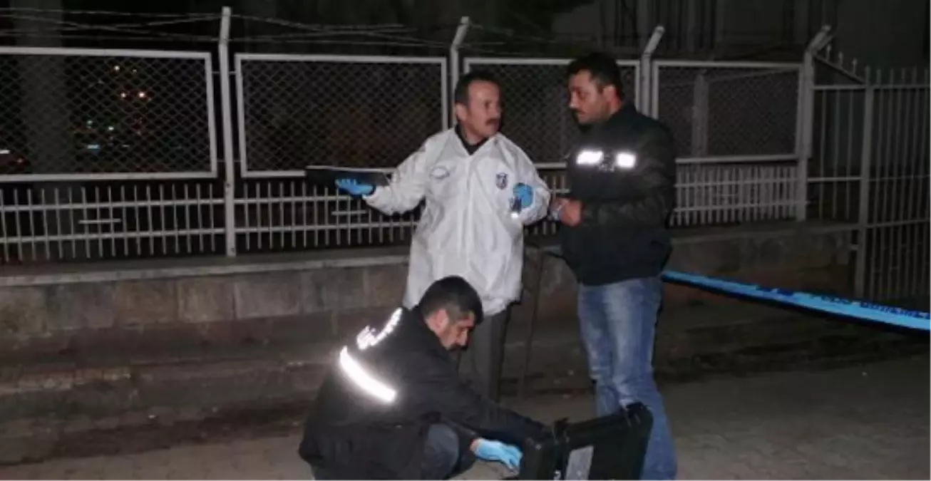 Tartıştığı Kişiyi Emniyetin Önüne Götürüp Öldürdü