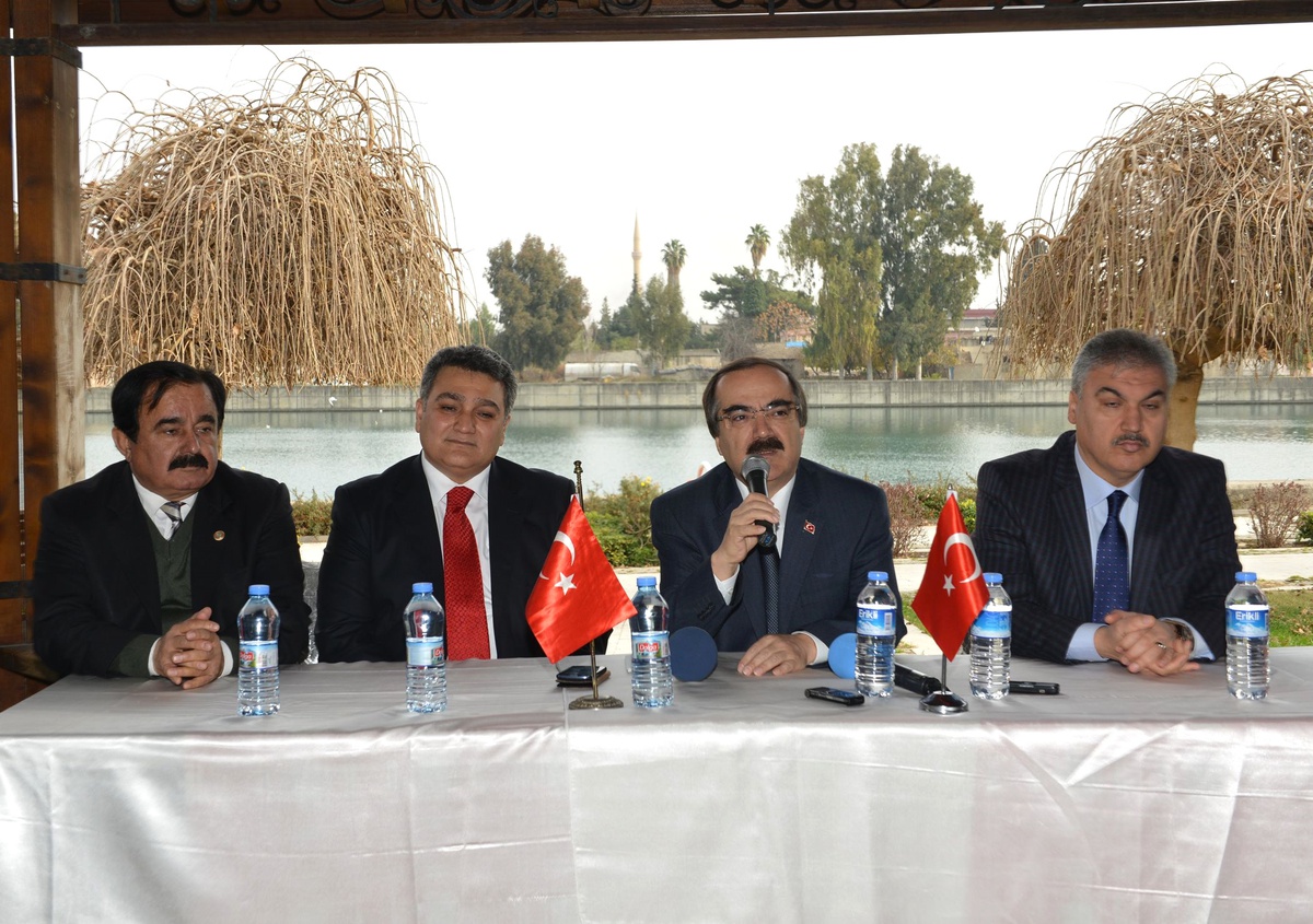 Vali Coş, Muhtarlarla Bir Araya Geldi