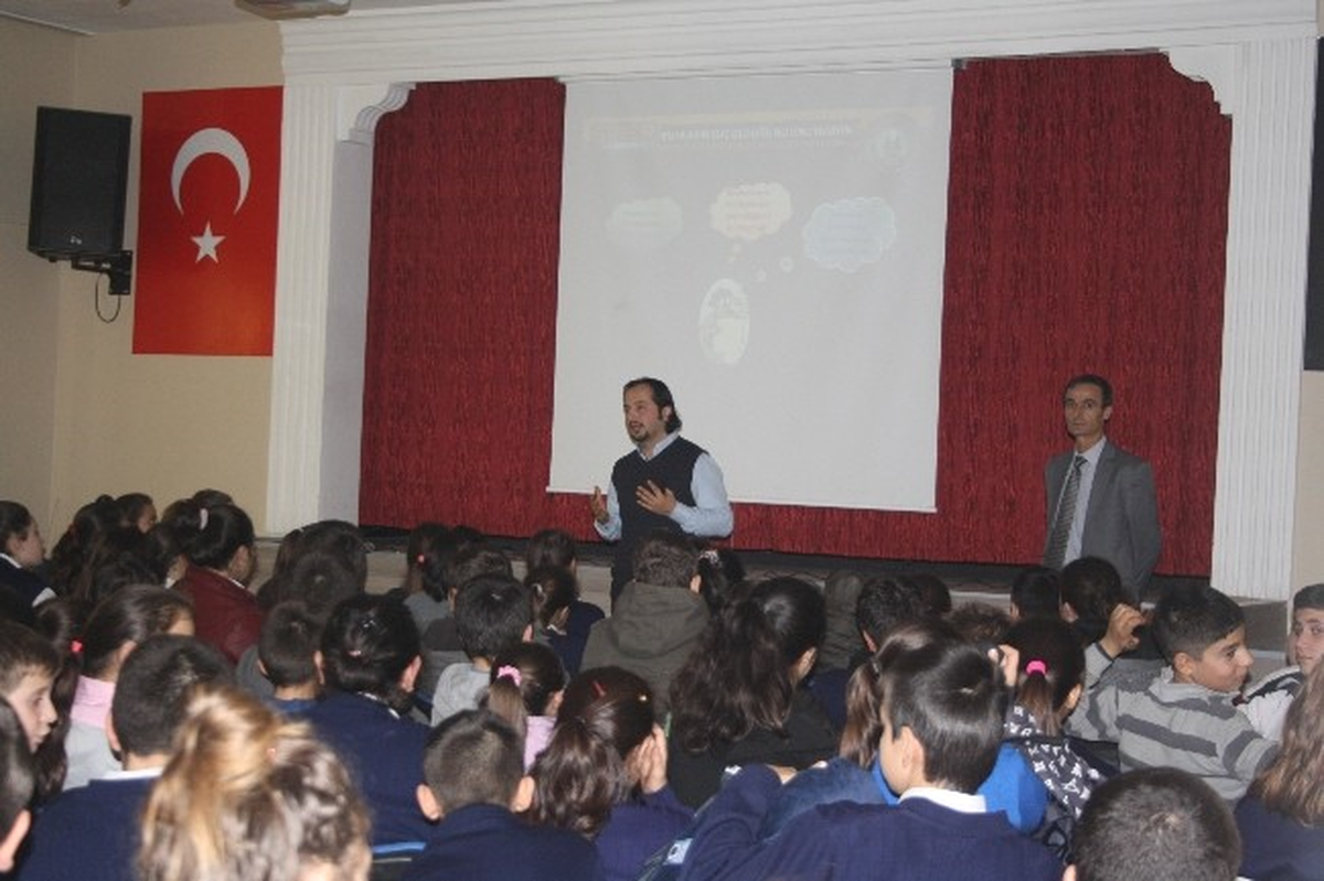 Vize\'de \'Akran ve Siber Zorbalık Semineri\' Düzenlendi