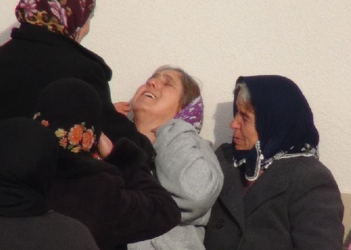 Yangında Ölen Aynı Aileden 4 Kişi Toprağa Verildi