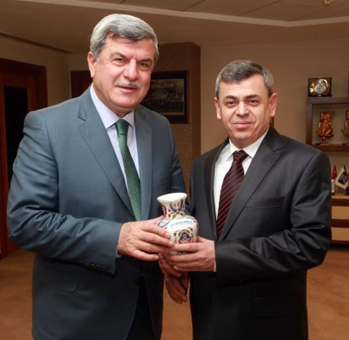 Yeni Emniyet Müdürü\'nden Başkan\'a Ziyaret