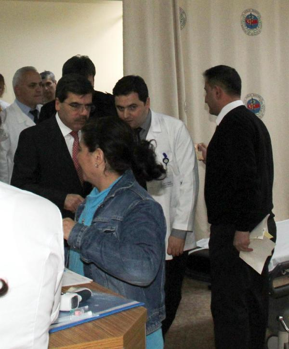 Yeşilova\'da Yolcu Midibüsü Devrildi: 3 Ölü, 20 Yaralı (3)