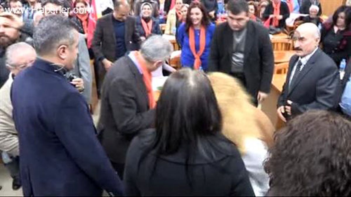AK Parti İzmir Büyükşehir Belediye Başkan adayı Yıldırım -