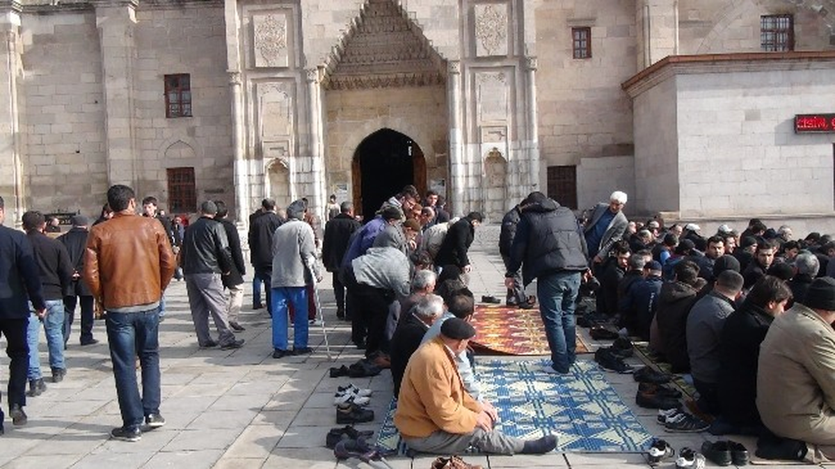 Aksaray\'da Yağmur Yağması İçin Dua Edildi
