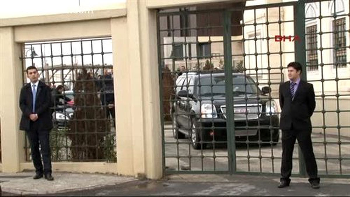 Başbakan Erdoğan Cuma Namazını Üsküdar\'da Kıldı