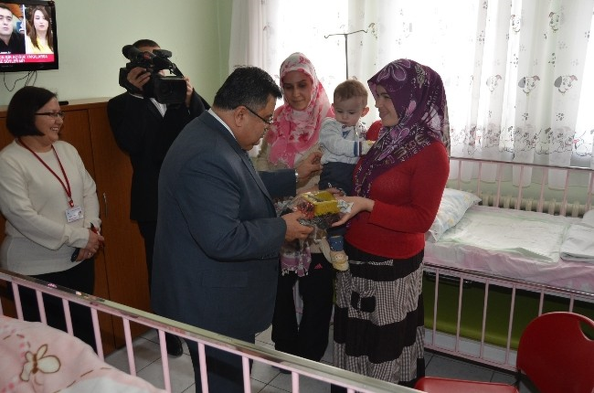 Başkan Yağcı ve Eşinden Hasta Ziyareti