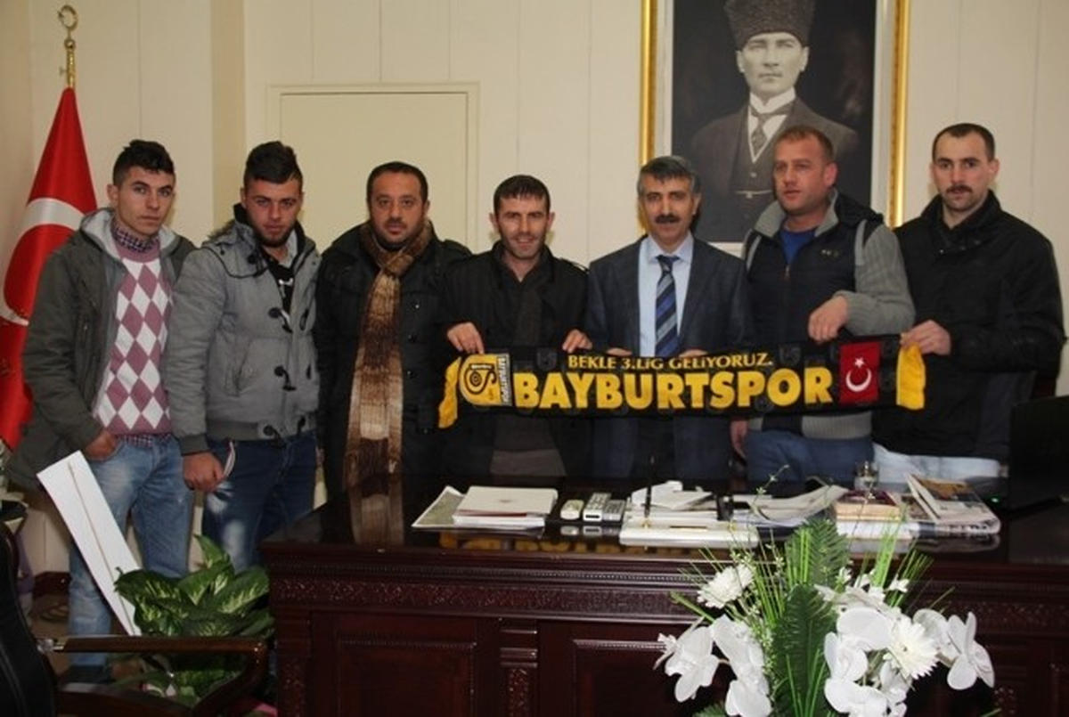 Bayburtspor Taraftar Gurupları Bayburt Valisi Ünlüer\' Ziyaret Etti