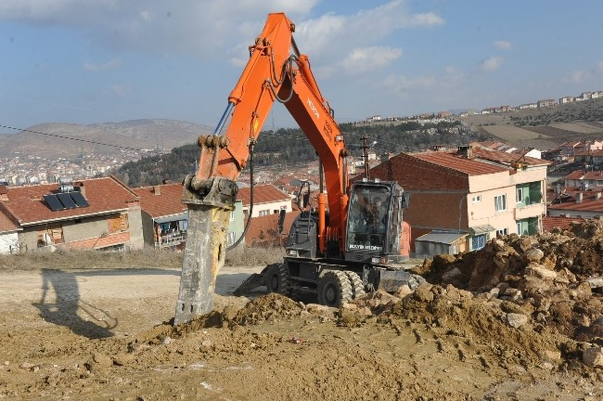 Bozüyük\'te Yeni Yollar Açılıyor