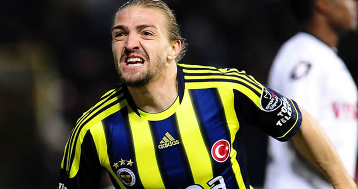 Caner'i İzliyorlar