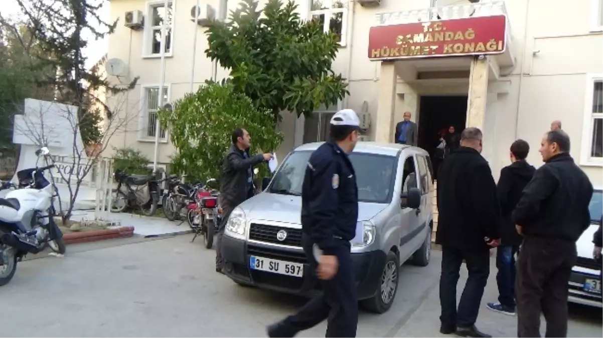 Firari Hükümlülere Yardım Eden Gardiyan Tutuklandı