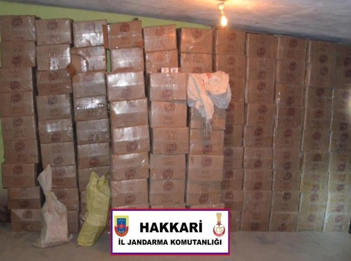 Hakkari\'de 158 Bin Kaçak Sigara Ele Geçirildi