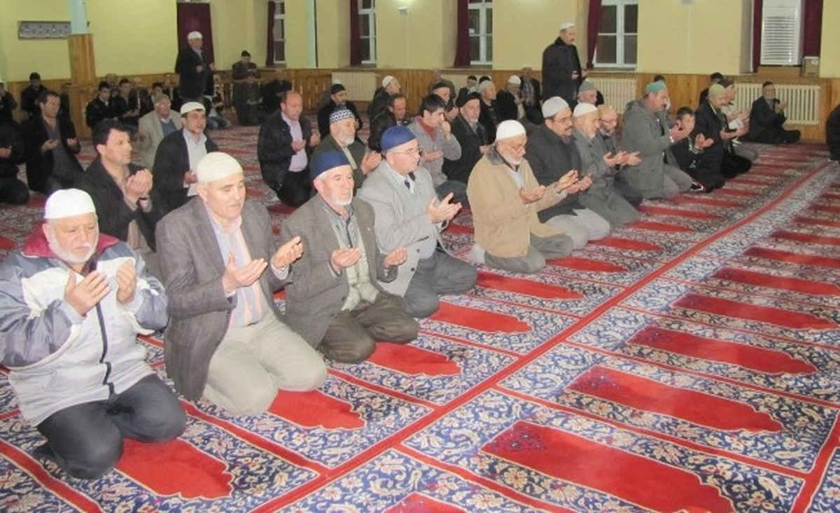 Hisarcık\'ta Cuma Hutbesi Sonrası Yağmur Duası