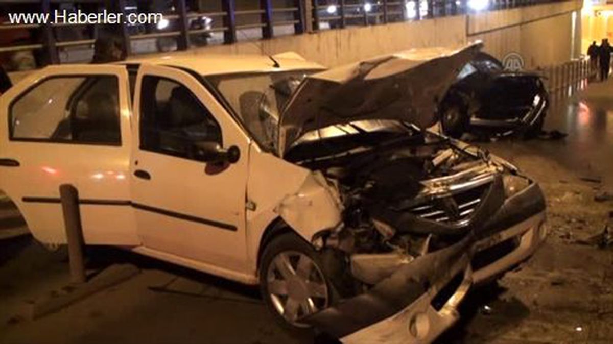 İki Otomobil Çarpıştı: 1 Yaralı