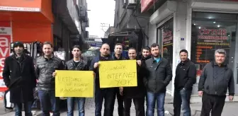 İletişimciler İnternet Kesintisini Protesto Etti