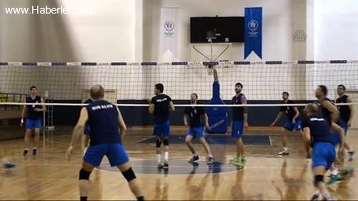 İnegöl Belediyespor Erkek Voleybol Takımı Antrenörü Çakır -