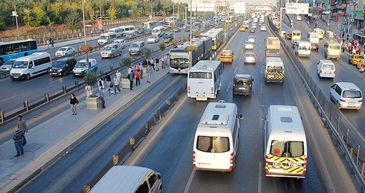 Kadıköy\'de BDP Mitingi Yolu Trafiğe Kapatacak