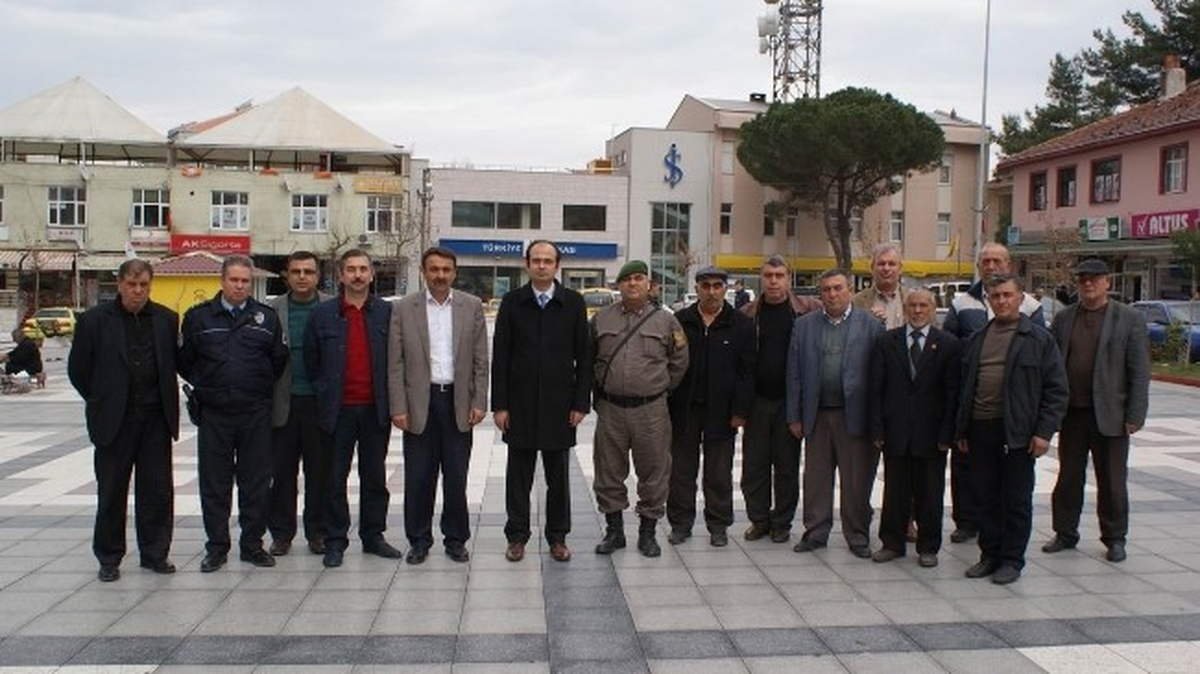 Kaymakam Erdem\'den Muhtarlar Derneği\'ne Ziyaret